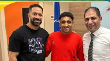 حسني عبد ربه يطمئن على خطاري عقب إصابته أمام مودرن.. ويوجه الشكر لمدير المجمع الطبي